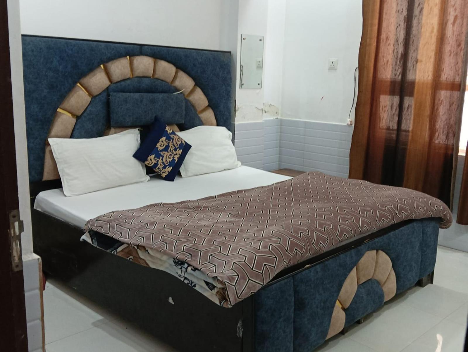 Harshvardhan Dham Guest house
